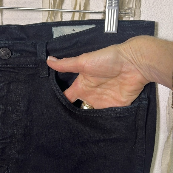 Imogene + Willie Josette High Rise Slim Fit Jeans Size 32 in Black Wash Denim - Picture 5 of 12